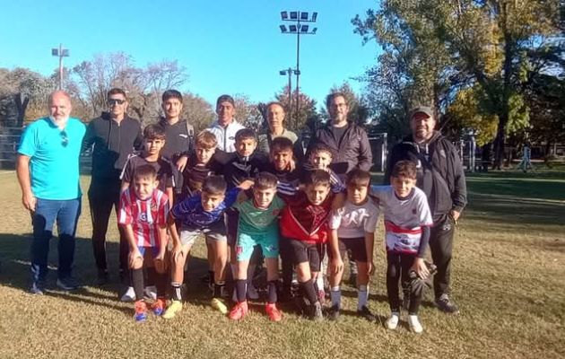 El Seleccionado 2014 se entrena de cara al Provincial - Foto: Facebook Liga de Fútbol Infantil de San Pedro 