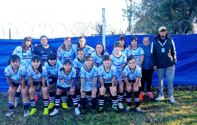 Las Palmeras recibió a Mitre 