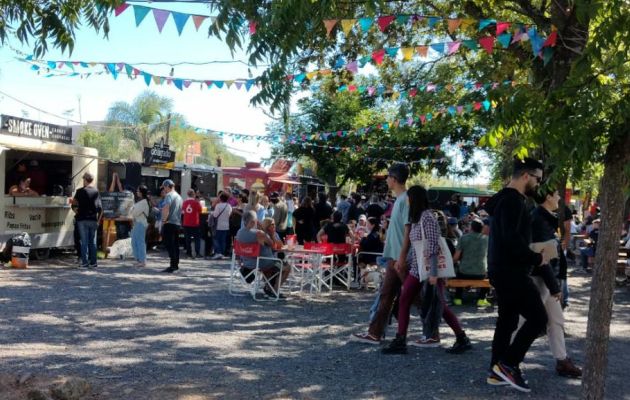 El Patio Gastronómico, junto al Paseo Agenor Almada, uno de los puntos preferidos por los turistas