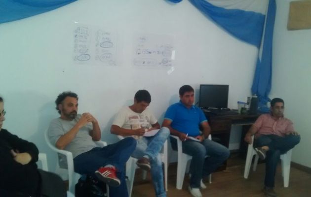 Autoridades del CM junto a gremios