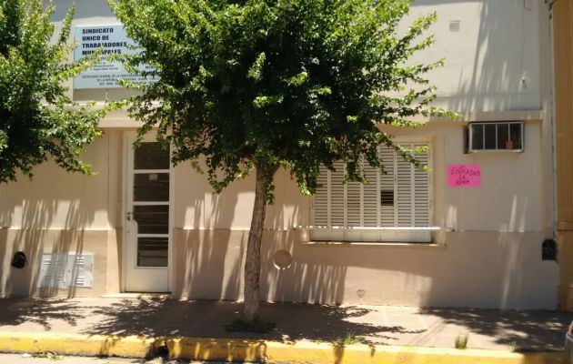 Las entradas a la venta en San Martín 235. Foto: Visión Regional