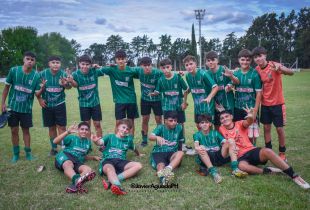 La Esperanza recibió a Las Palmeras - Foto Hugo Javier Aguado 