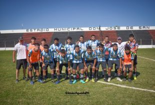 Las Palmeras visitó a Banfield - Foto: Hugo Javier Aguado 