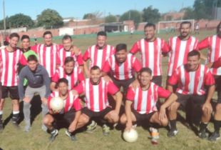 Paraná igualó con La Esperanza 