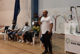 Arnal en la presentación del programa - Foto Prensa Municipalidad de San Pedro
