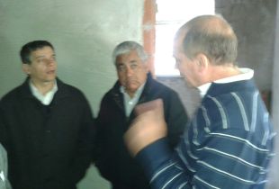 Crombert junto a Salazar y el Secretario de Salud Edgar Britos. Foto: Pablo Martínez