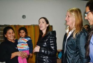 María Eugenia Vidal visitó a evacuados. Foto: Baradero Te Informa
