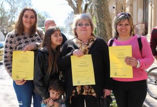Este martes, 77 familias recibieron su escritura