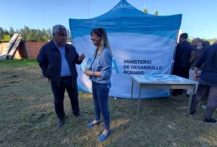 La ministra de Gobierno Cristina Álvarez Rodríguez en San Pedro, por primera vez desde que asumió en el cargo.