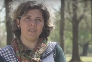 Carolina Frangi pronunció un contundente discurso durante el acto por el día de la Bandera